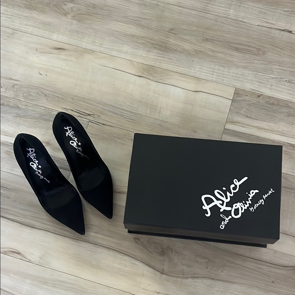 Alice + Olivia Black Pointed Heels